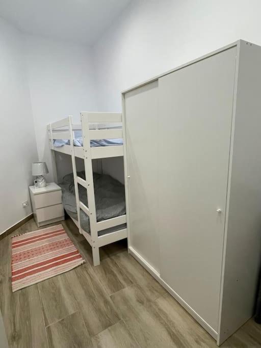 New Two Bedroom Flat Kamila On A Dwell Sliema Bagian luar foto